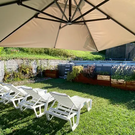 Gisa With Private Pool アパート